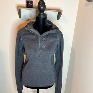 North Face hooded quarter zip charcoal gray sweater women’s Medium